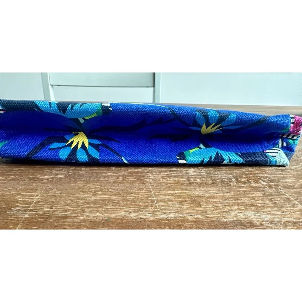 NWOT Estee Lauder French Riviera by Kitty McCall Cotton Canvas Makeup Bag 9x6.5